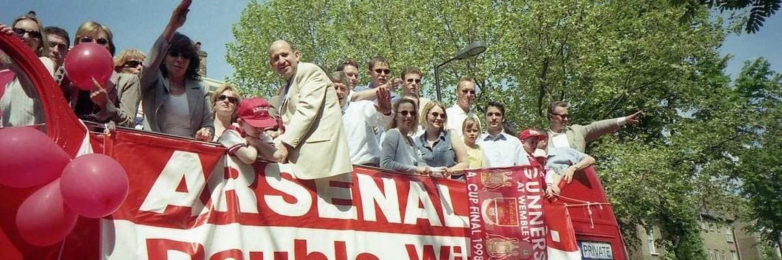 043_Arsenal_parade_98-1200x400