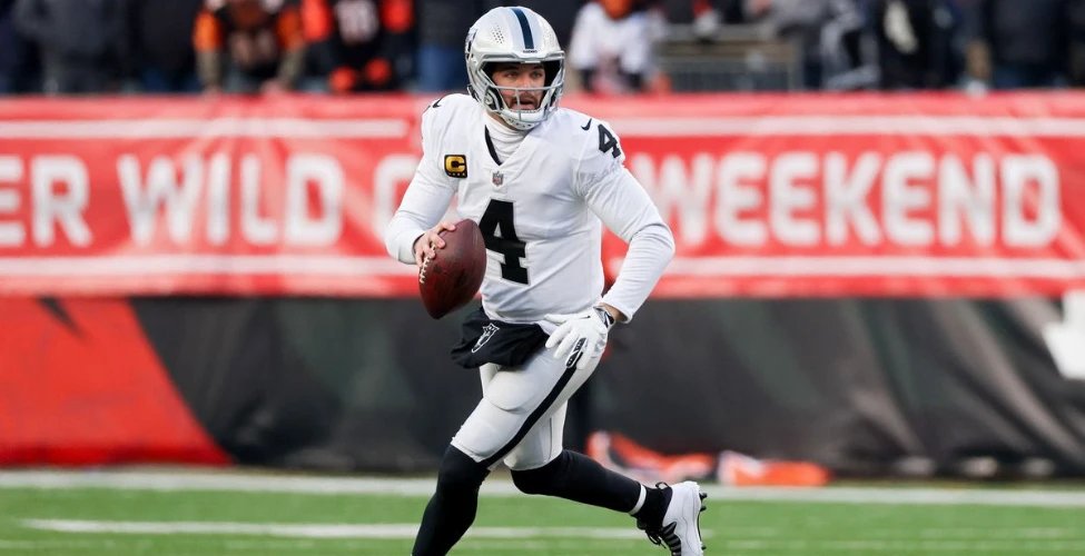 US - 3. Derek Carr – QB – Las Vegas Raiders – 33:1