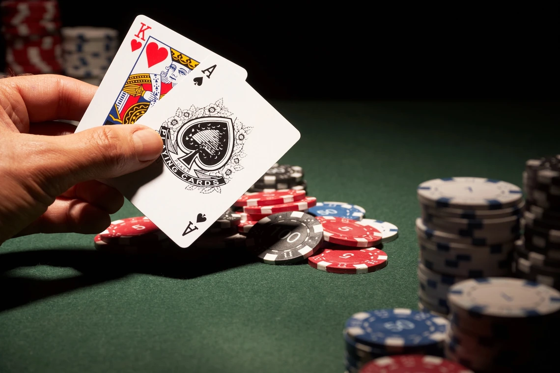 Card Dealer_10063587_XL